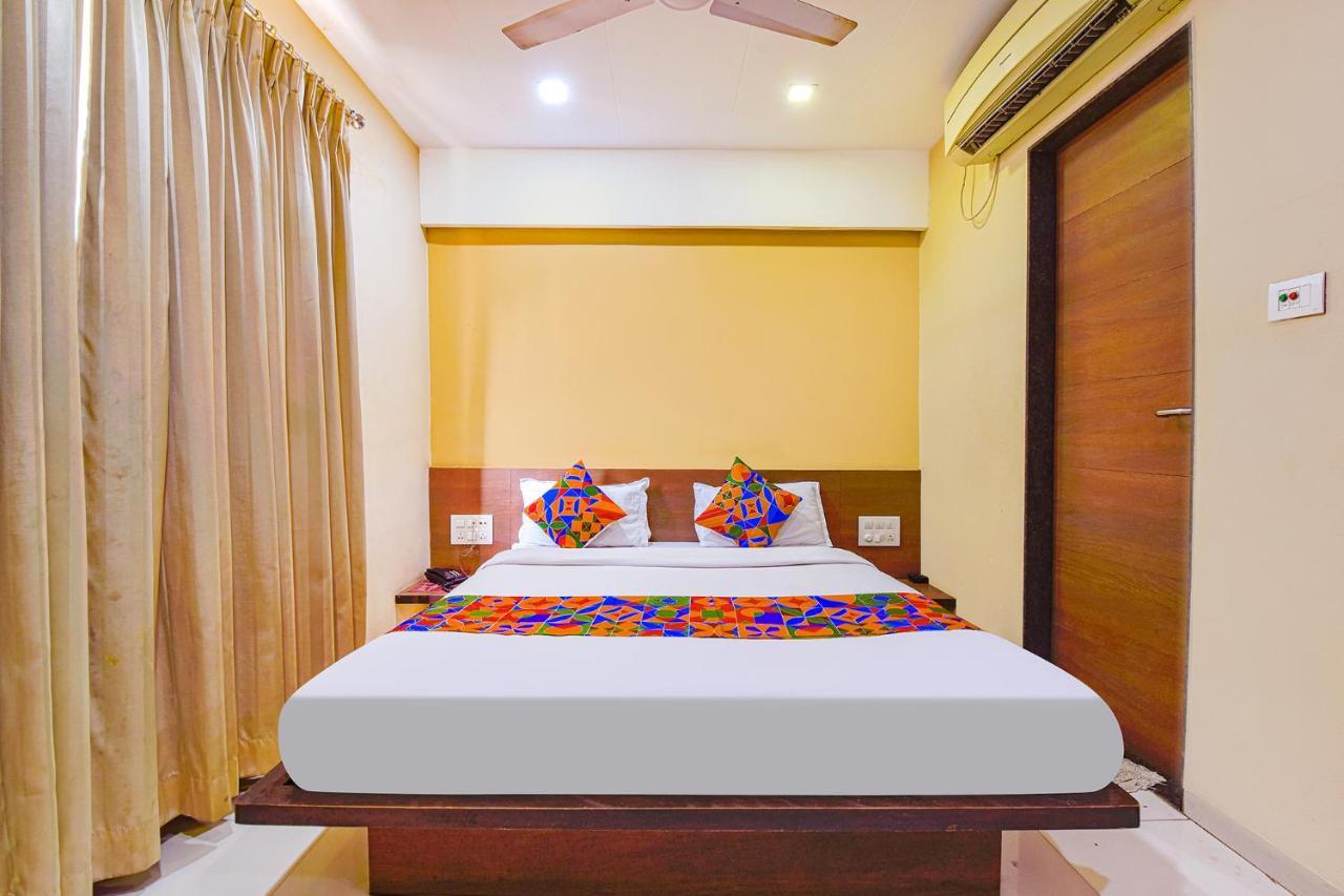 Fabhotel Rb Residency Surat Luaran gambar